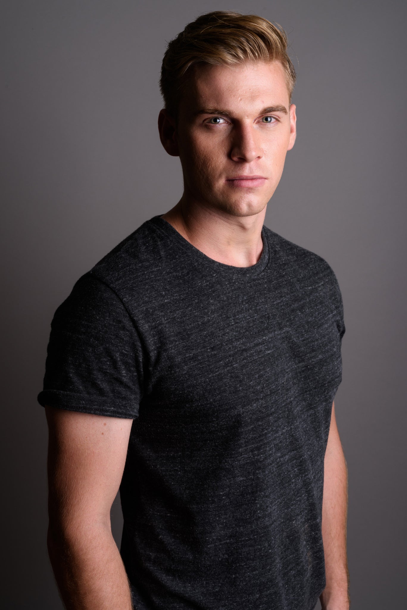 Men's Black Heather Plain T-shirt 004