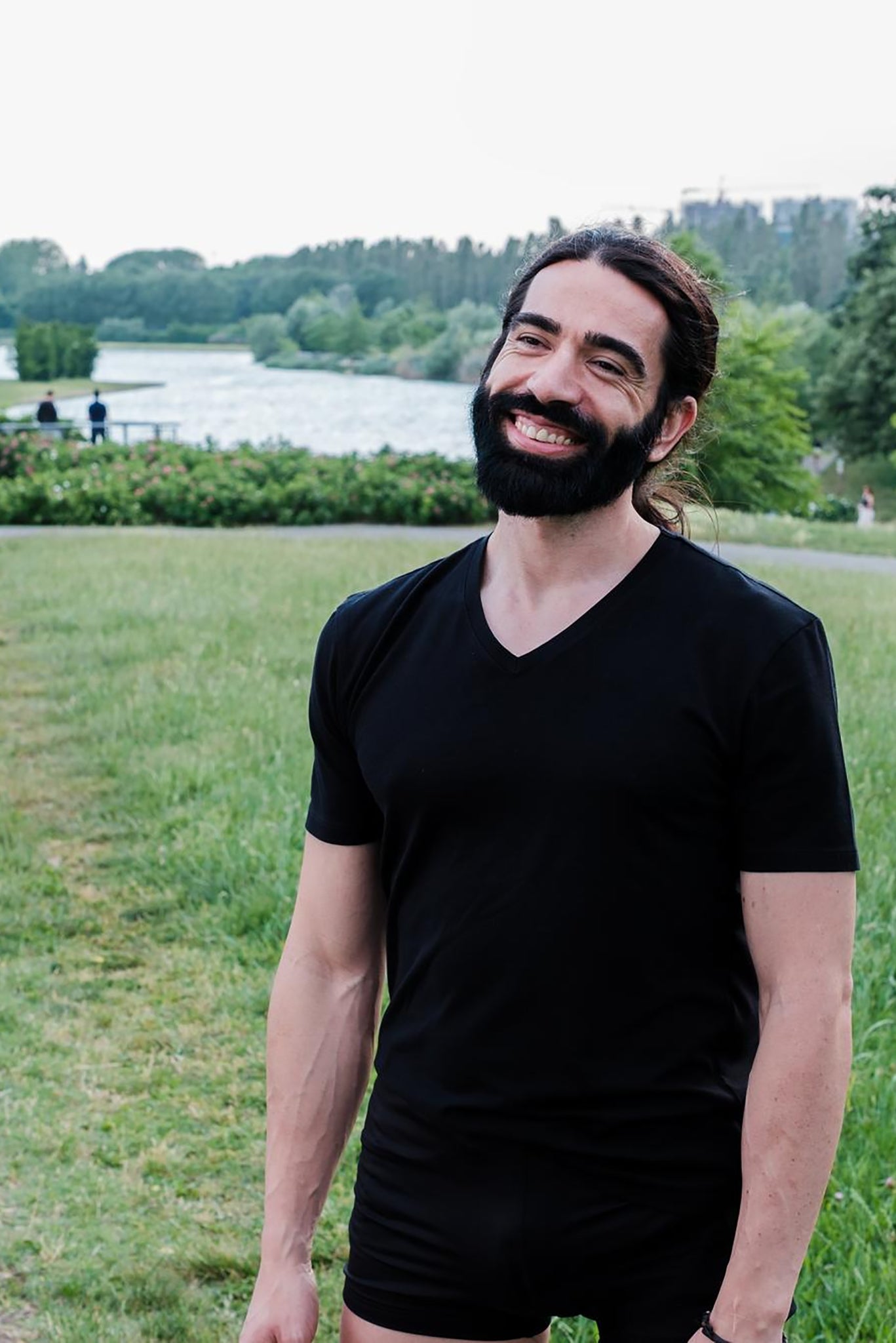 Men's Black Panther V Neck T-shirt 006