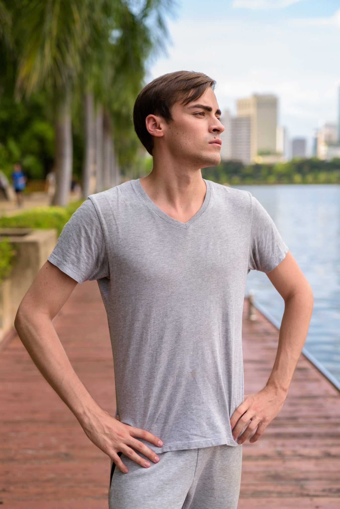 Men's Grey Heather Mist V Neck T-shirt 002