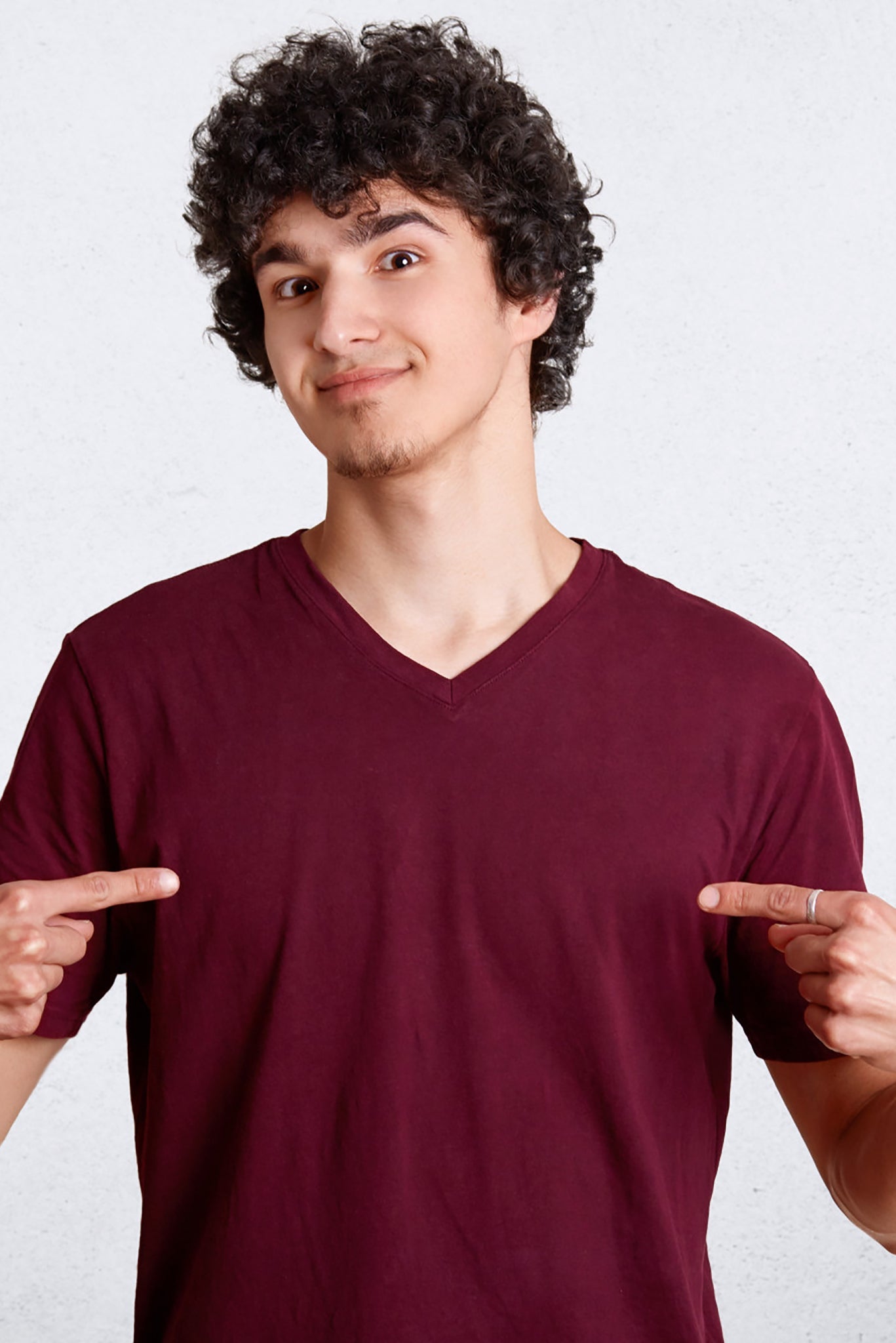 Men's Maroon Wine V Neck T-shirt 002