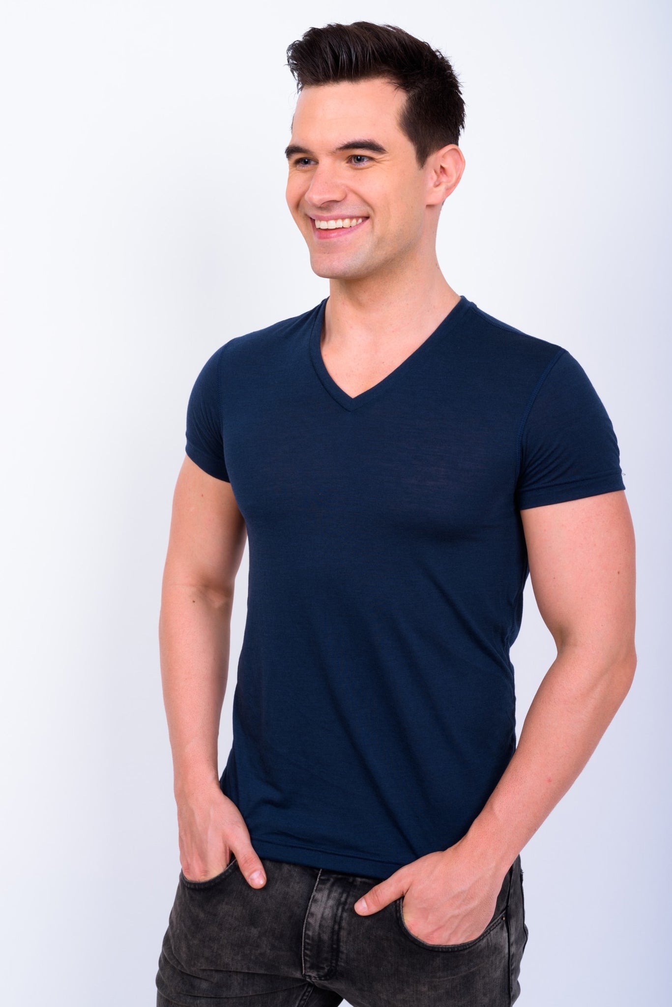 Men's Navy Blue Regal V Neck T-shirt 002