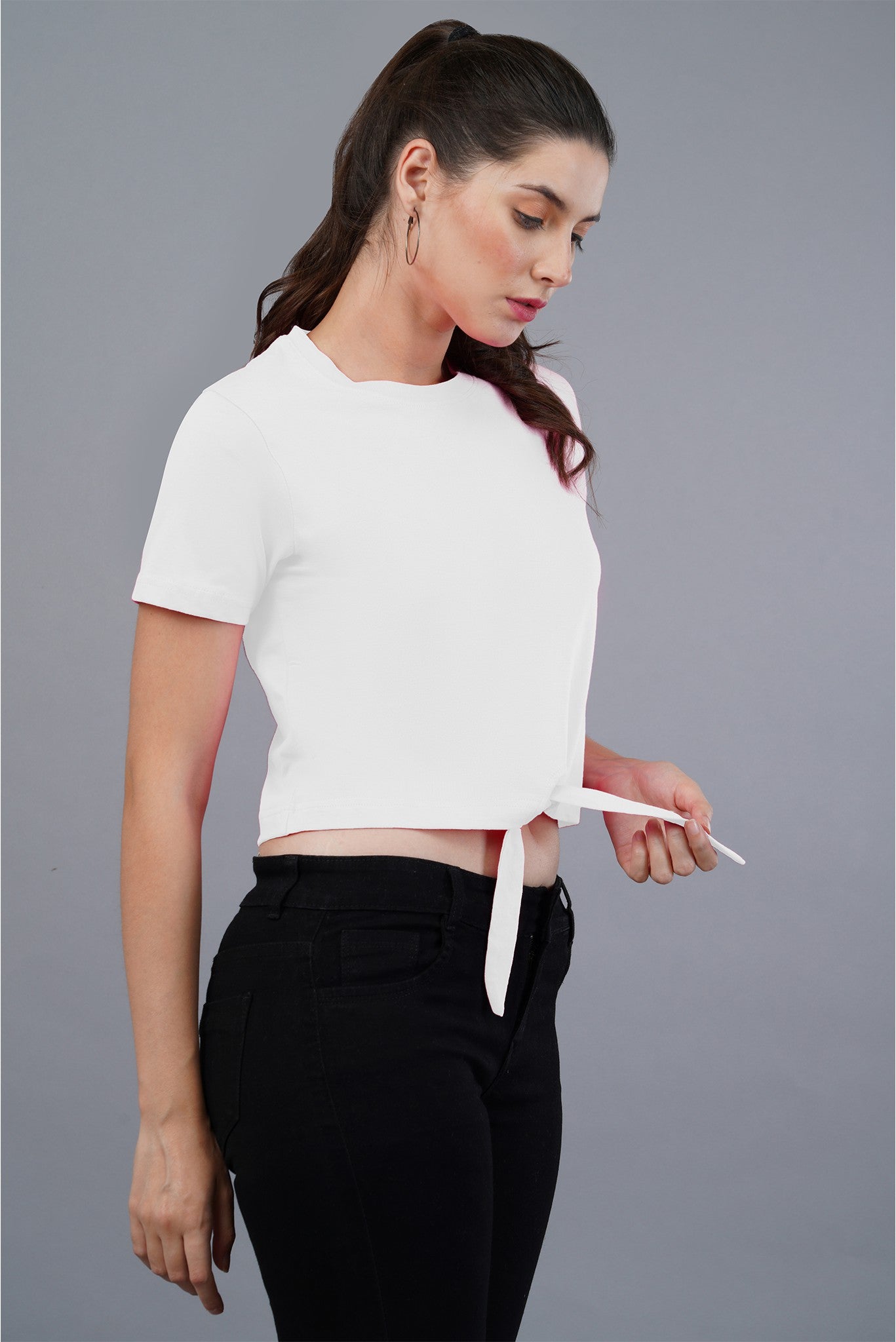 Women's White Elegance Knot Crop Top 002